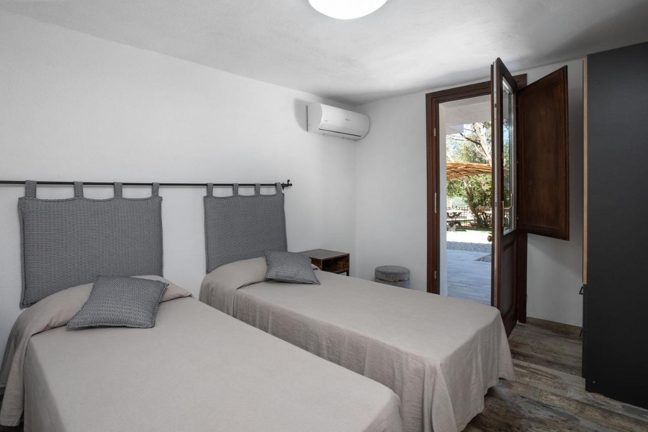 Il Mirto Bed & Breakfast Baja Sardinia Exterior foto