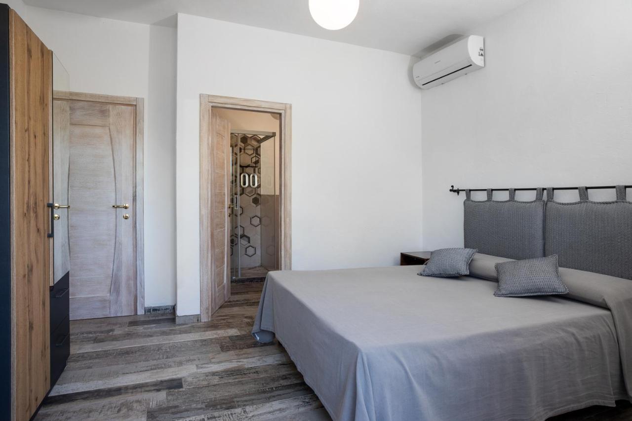 Il Mirto Bed & Breakfast Baja Sardinia Exterior foto