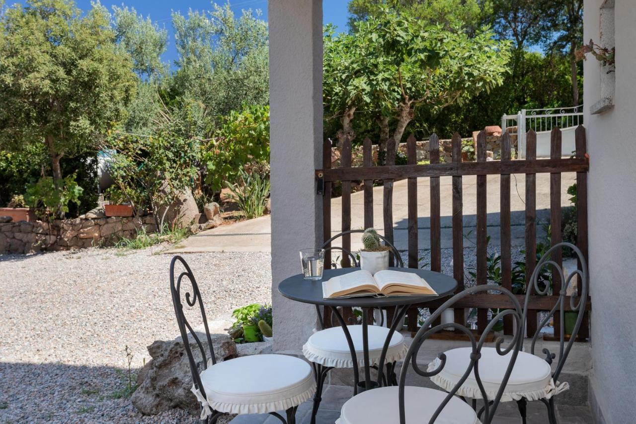 Il Mirto Bed & Breakfast Baja Sardinia Exterior foto